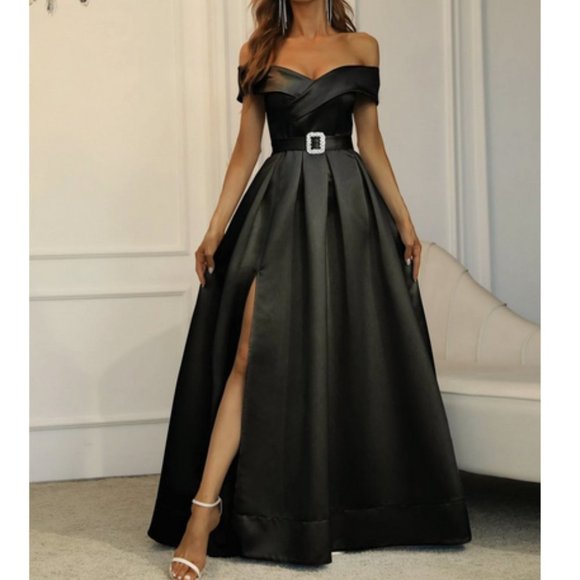 Off Shoulder Boxy Pleated Split Thigh Prom Maxi Dress Black - Picture 5 of 8